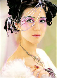 彩妆:创意古典妆交错时空的邂逅